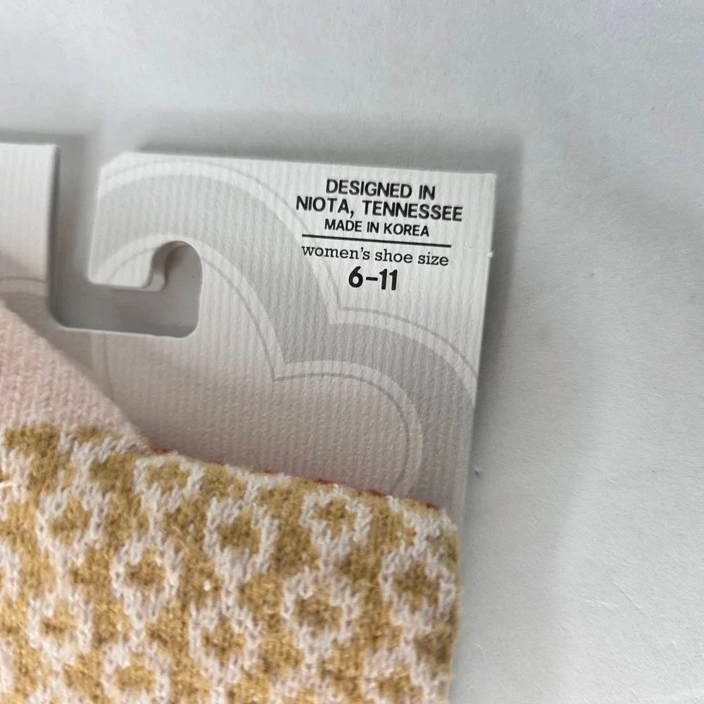 Worlds Softest Size 6-11 Weekend Collection Socks Brandy Pink Orange Geometric